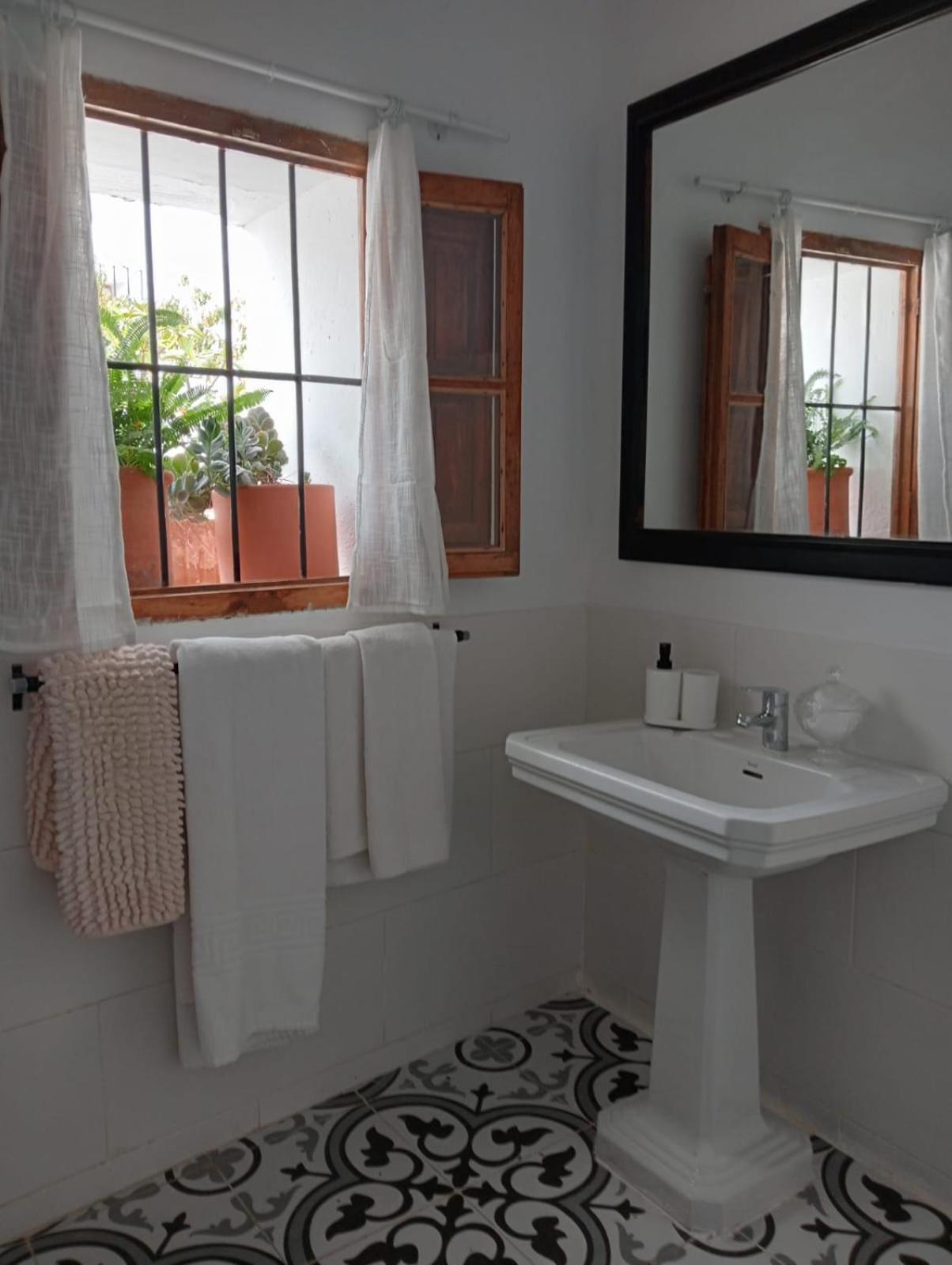Ferienwohnung Jardin De Mucho Macharaviaya Exterior foto